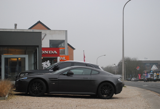 Aston Martin V12 Vantage S