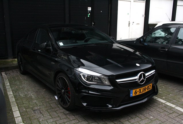 Mercedes-Benz CLA 45 AMG C117