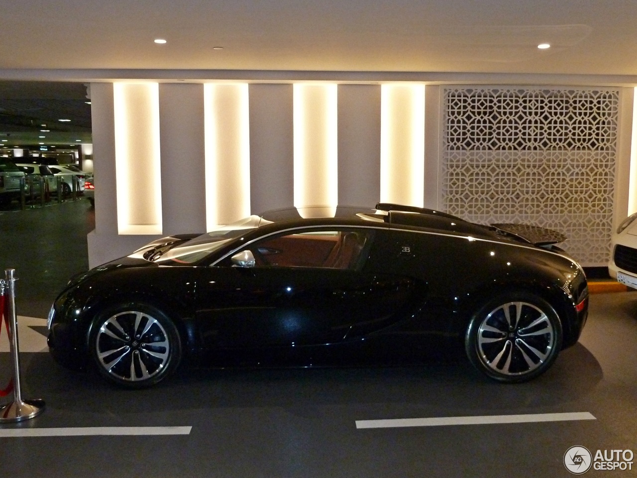 Bugatti Veyron 16.4 Sang Noir