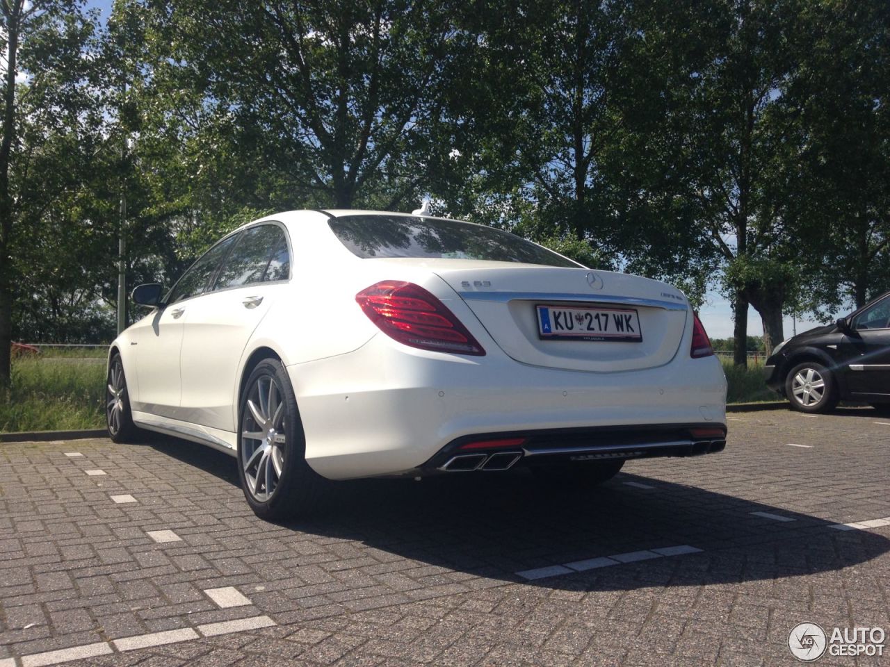 Mercedes-Benz S 63 AMG V222