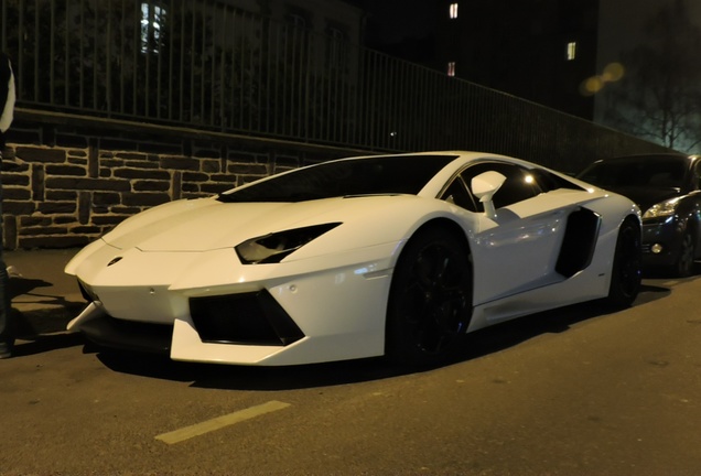 Lamborghini Aventador LP700-4