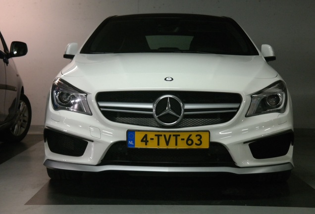 Mercedes-Benz CLA 45 AMG C117