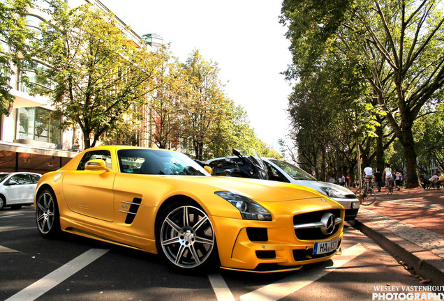 Mercedes-Benz SLS AMG