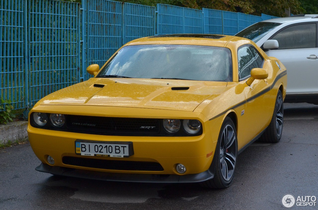 Dodge Challenger SRT-8 392 Yellow Jacket