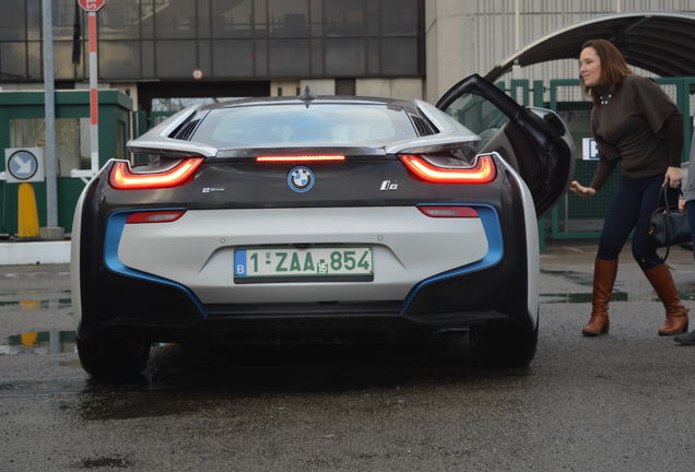 BMW i8