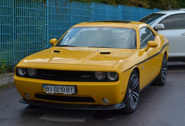 Dodge Challenger SRT-8 392 Yellow Jacket