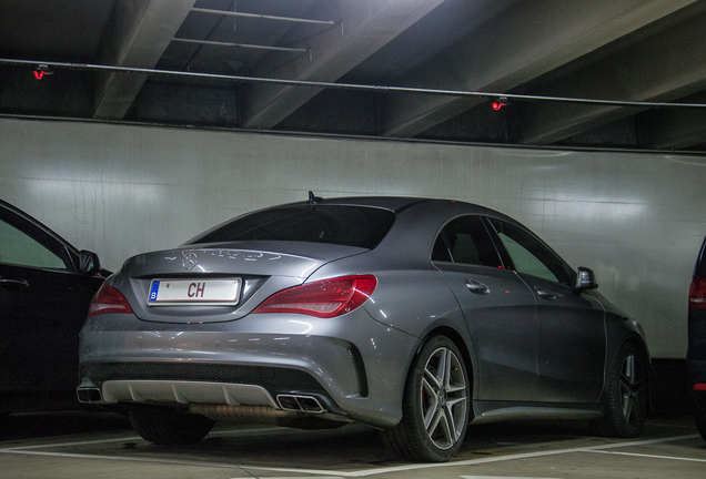 Mercedes-Benz CLA 45 AMG C117