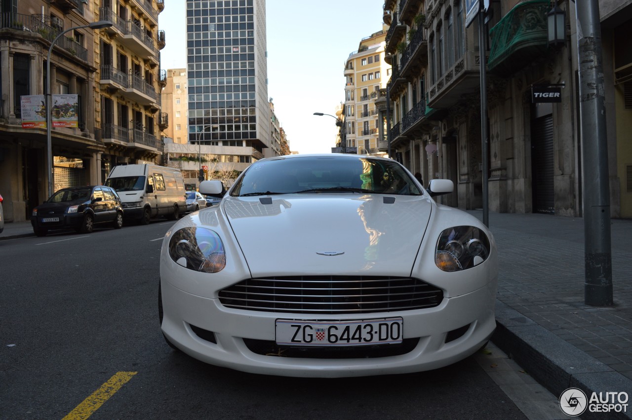 Aston Martin DB9