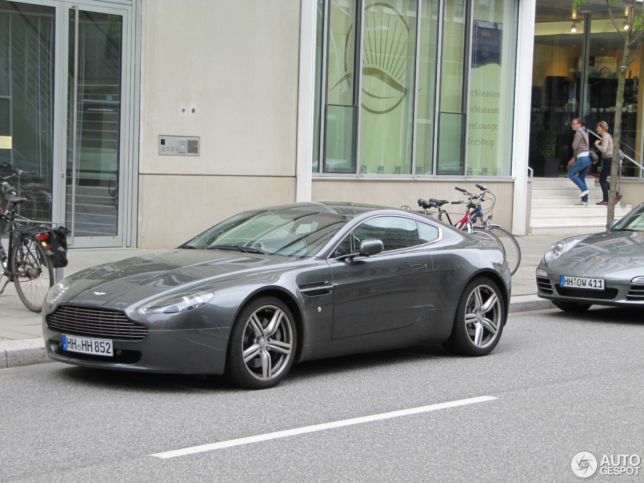 Aston Martin V8 Vantage