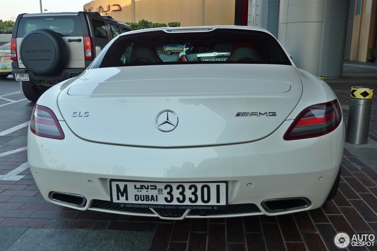 Mercedes-Benz SLS AMG