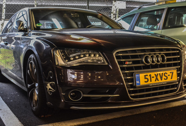 Audi S8 D4