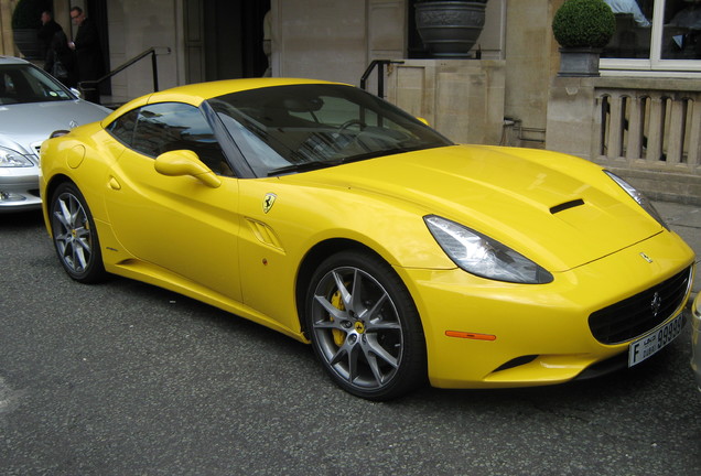 Ferrari California