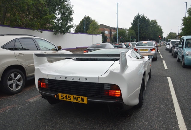 Jaguar XJ220