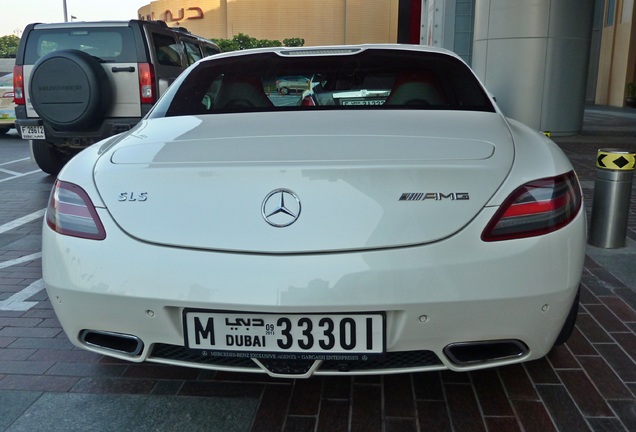 Mercedes-Benz SLS AMG