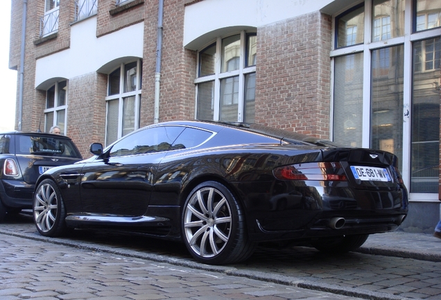 Aston Martin DB9