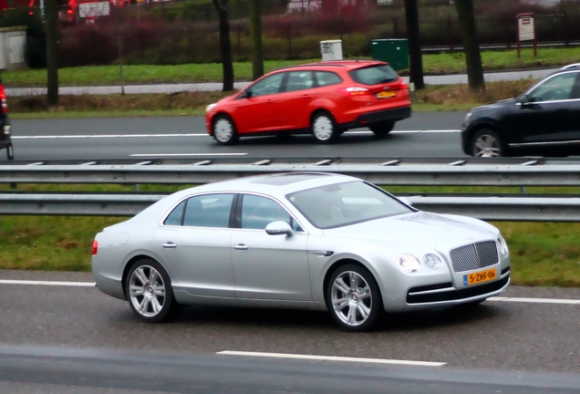 Bentley Flying Spur V8