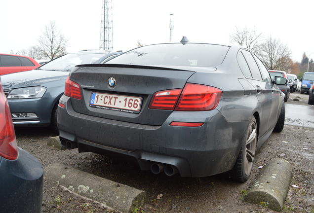 BMW M5 F10 2011