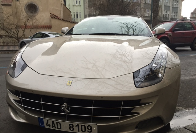 Ferrari FF