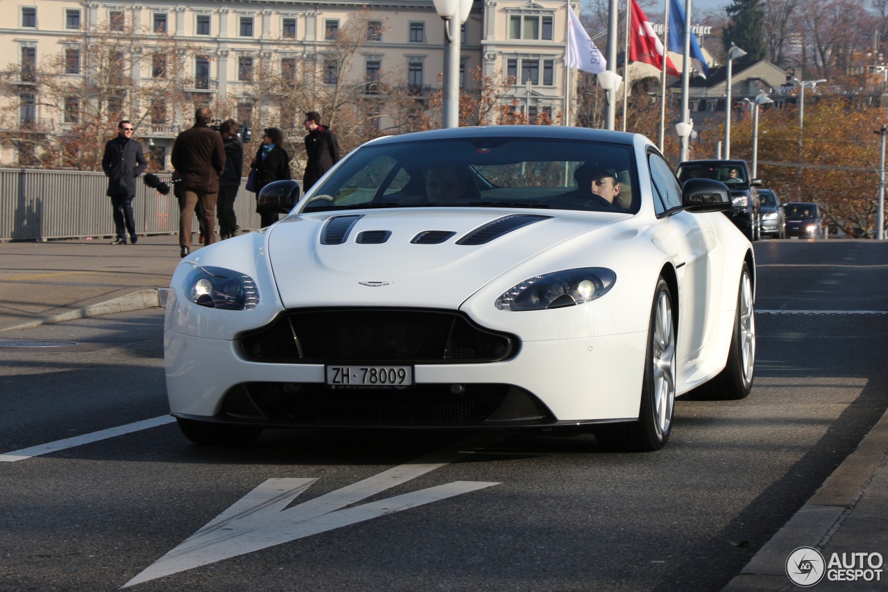 Aston Martin V12 Vantage S