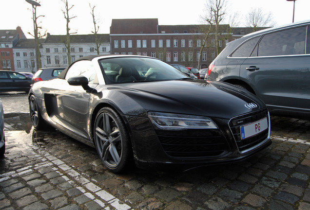 Audi R8 V8 Spyder 2013