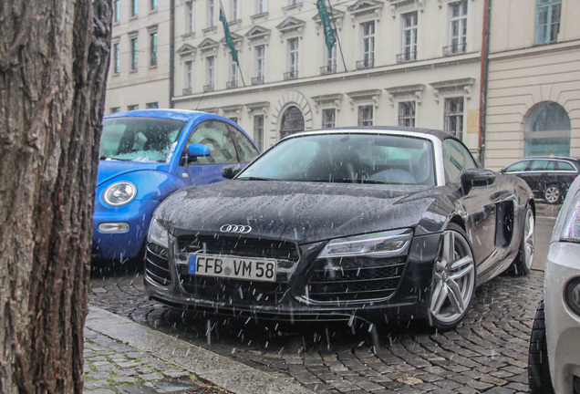 Audi R8 V8 Spyder 2013