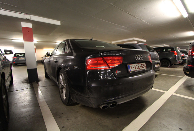 Audi S8 D4