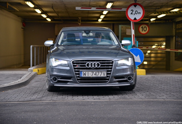 Audi S8 D4