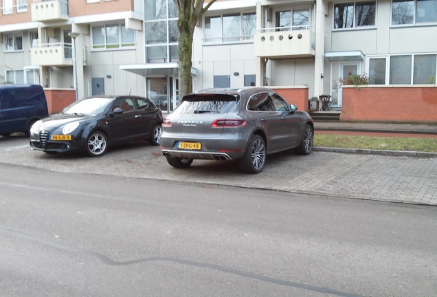 Porsche 95B Macan Turbo