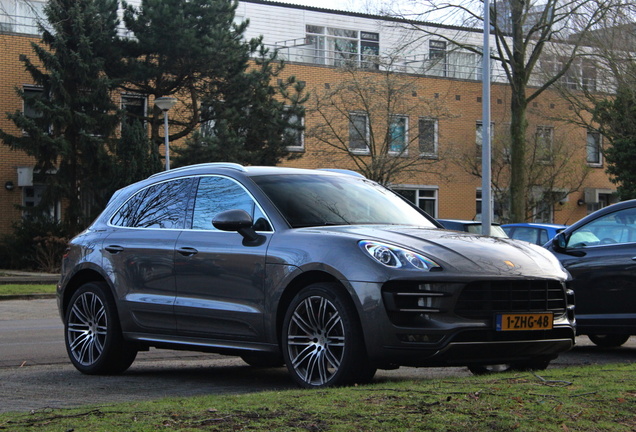 Porsche 95B Macan Turbo