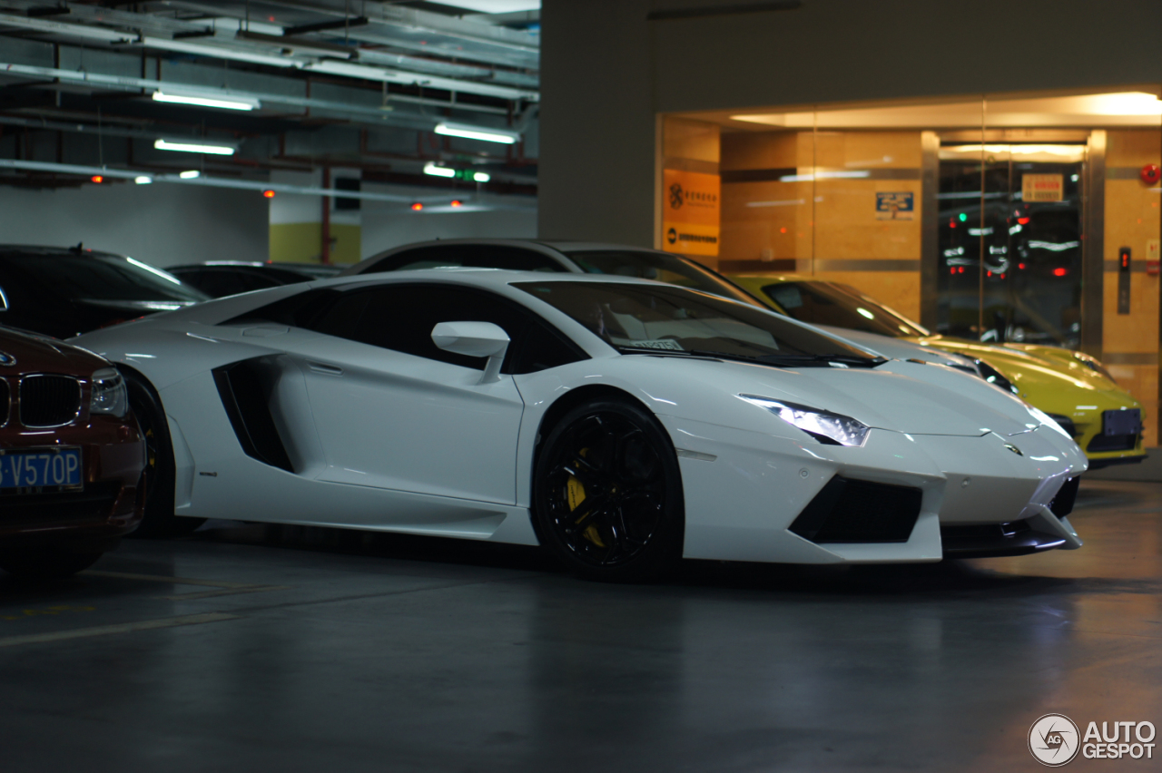 Lamborghini Aventador LP700-4