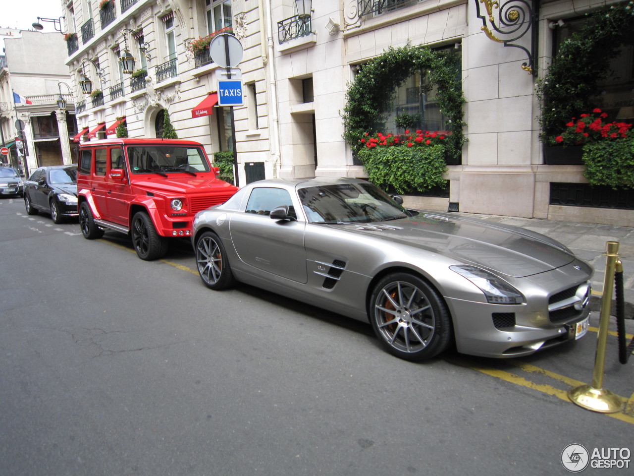 Mercedes-Benz SLS AMG