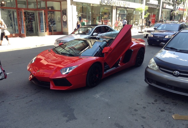 Lamborghini Aventador LP700-4 Roadster