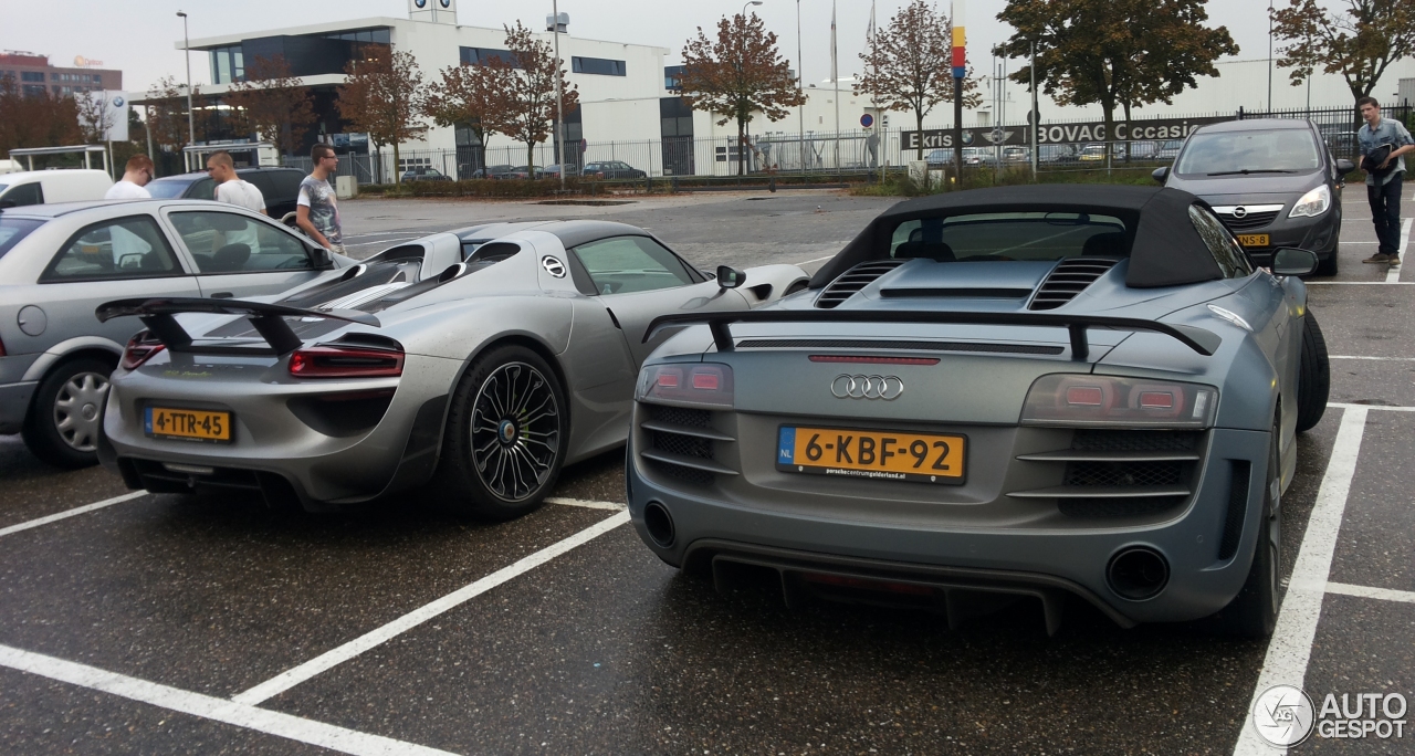 Porsche 918 Spyder Weissach Package