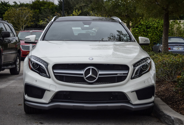 Mercedes-Benz GLA 45 AMG X156