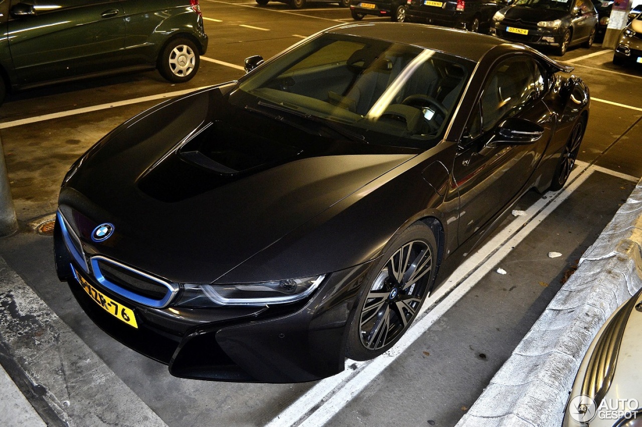 BMW i8