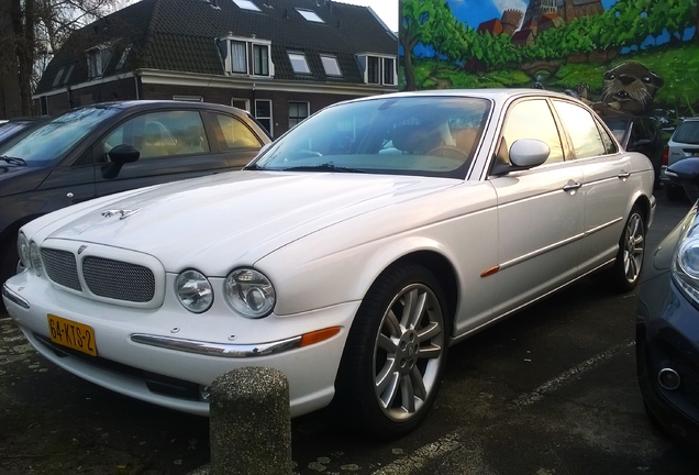 Jaguar XJR