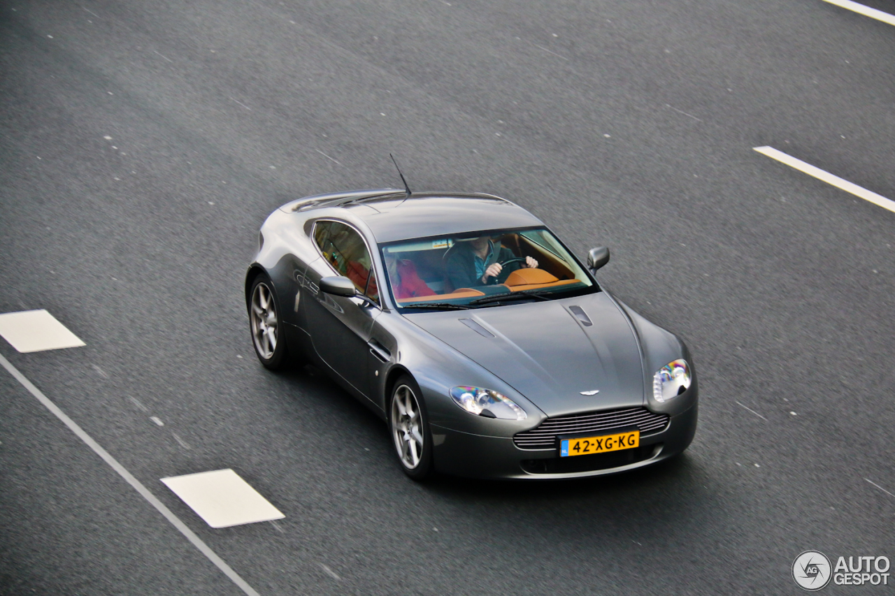 Aston Martin V8 Vantage