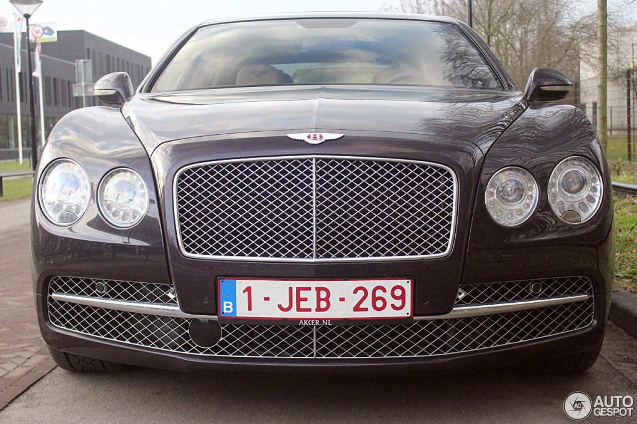 Bentley Flying Spur V8