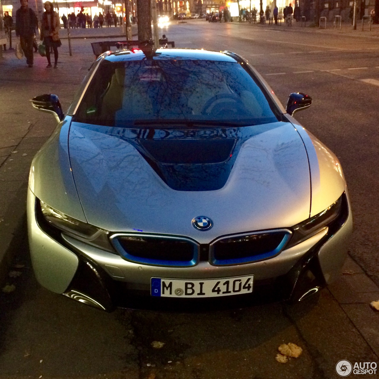 BMW i8