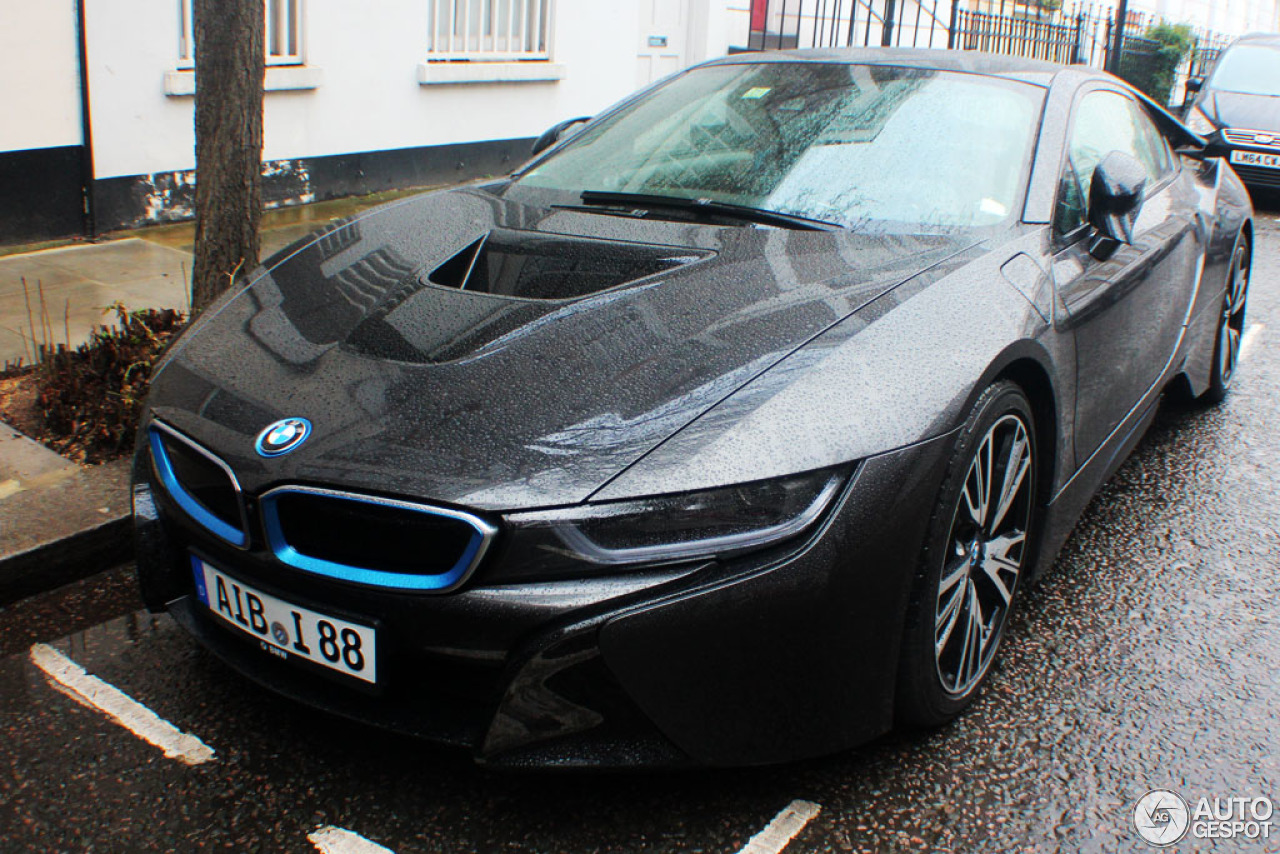 BMW i8