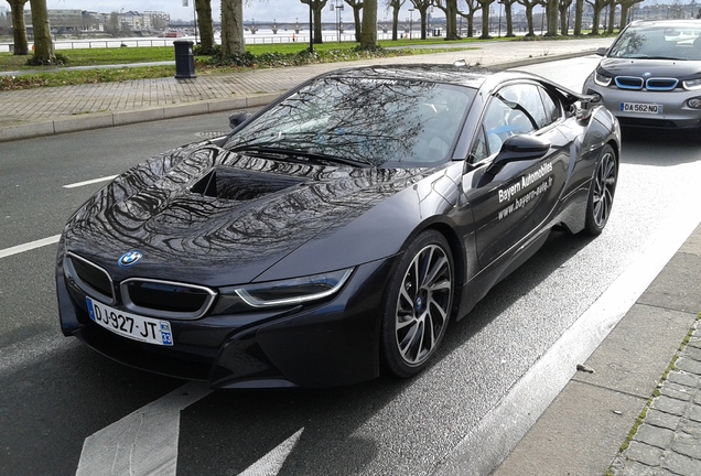 BMW i8