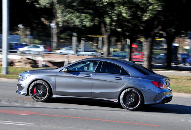 Mercedes-Benz CLA 45 AMG C117