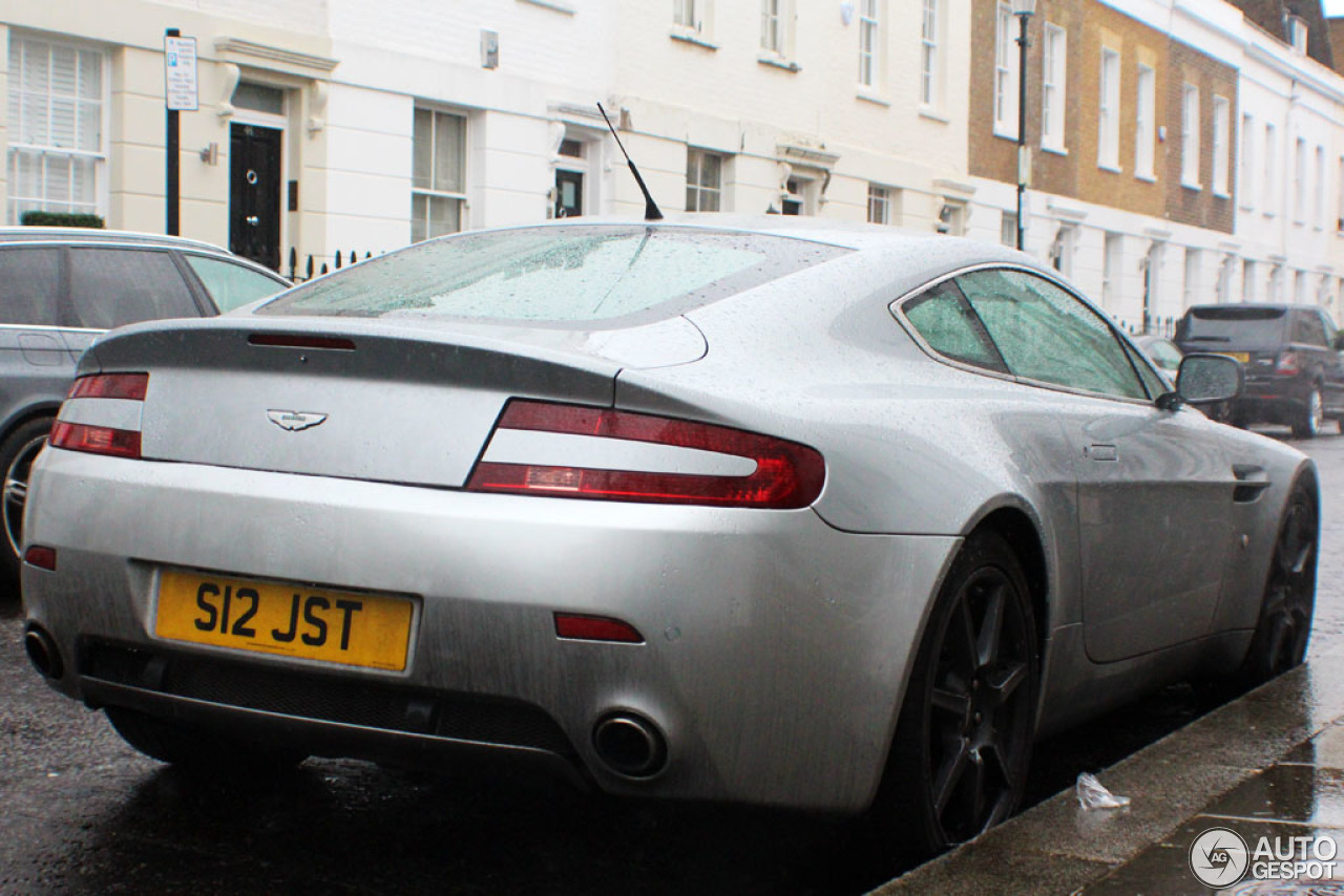 Aston Martin V8 Vantage