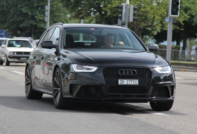 Audi RS4 Avant B8