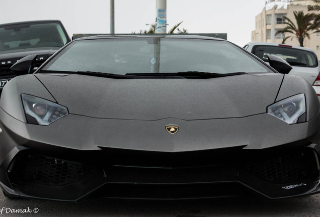 Lamborghini Aventador LP700-4