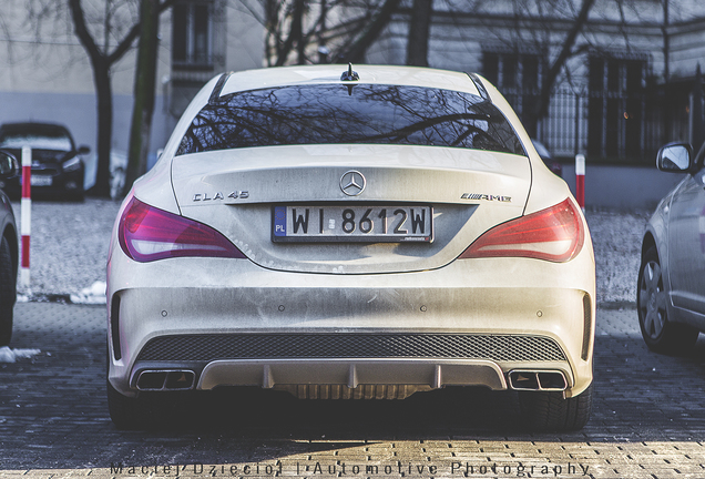 Mercedes-Benz CLA 45 AMG C117