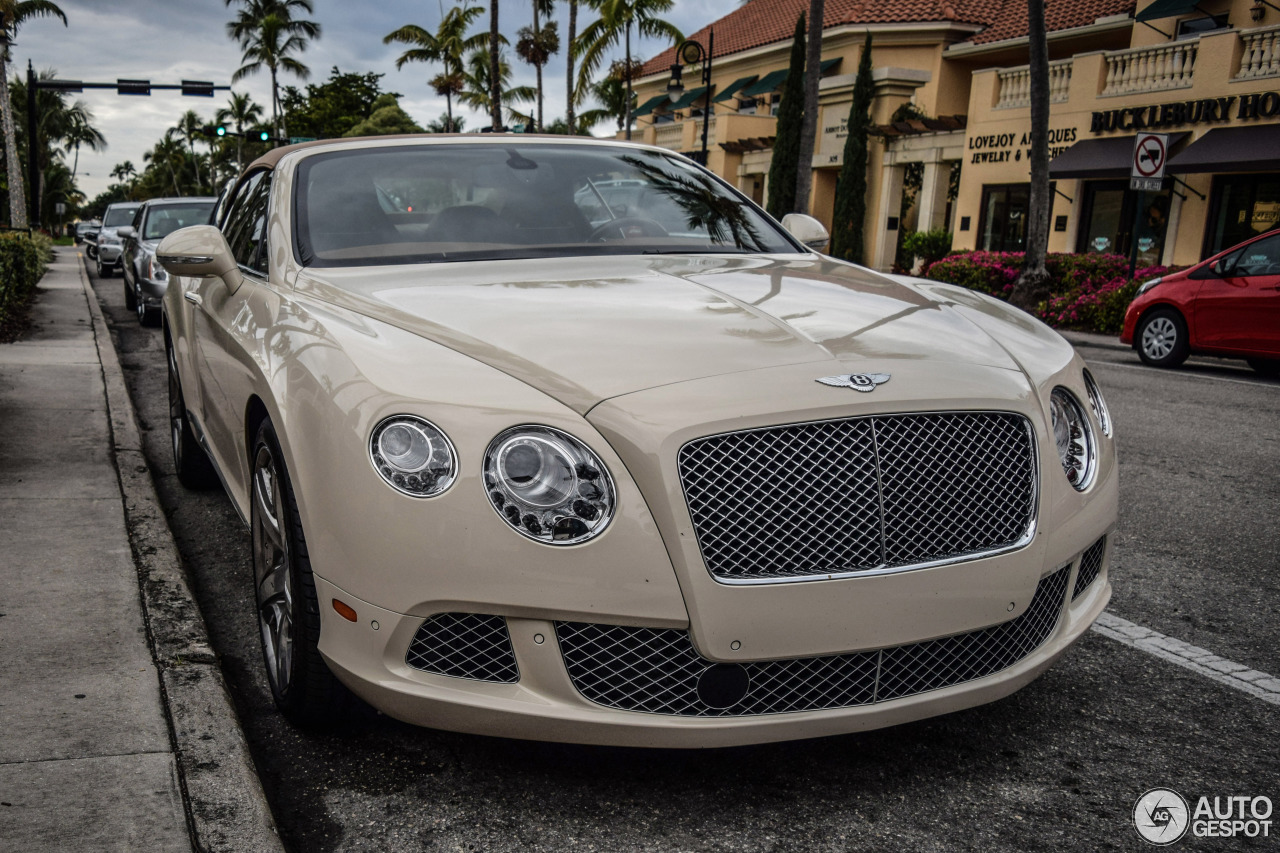 Bentley Continental GTC 2012