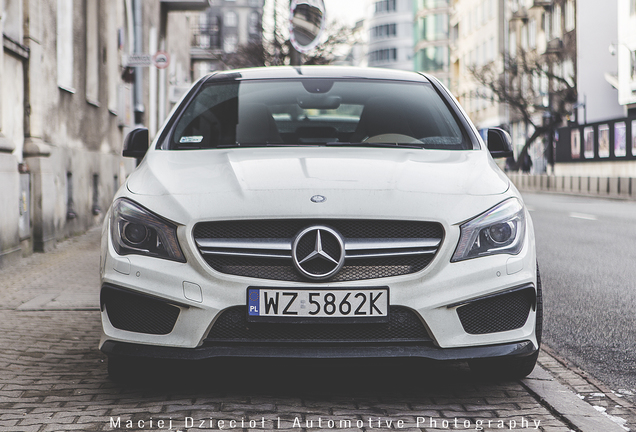 Mercedes-Benz CLA 45 AMG C117