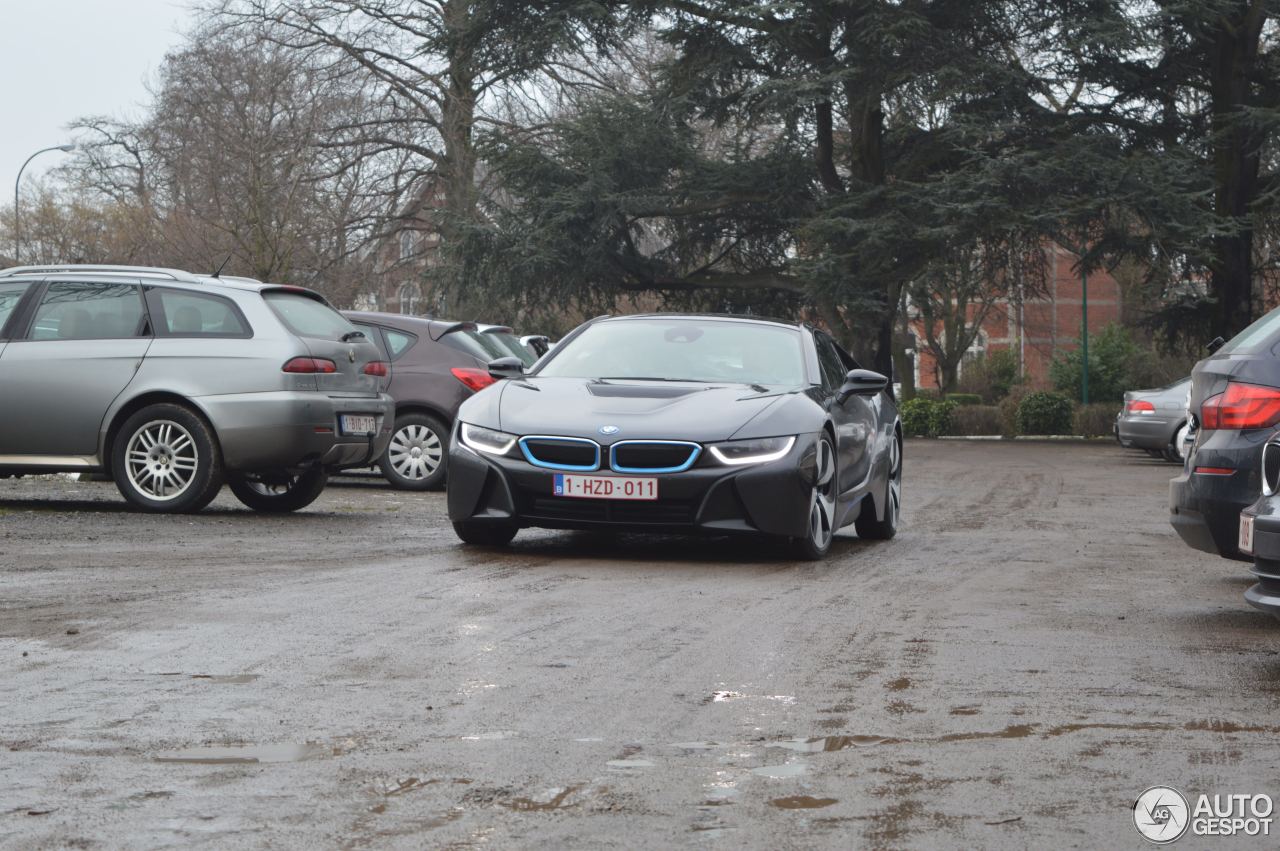 BMW i8