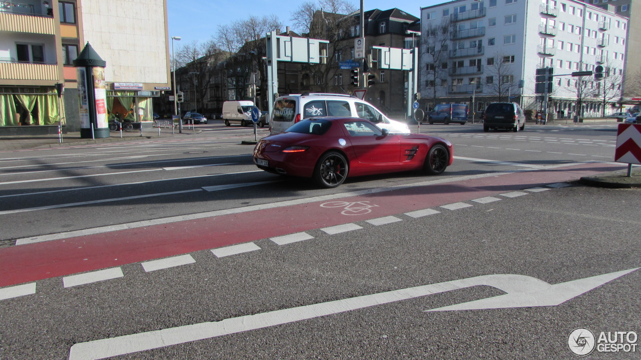 Mercedes-Benz SLS AMG GT